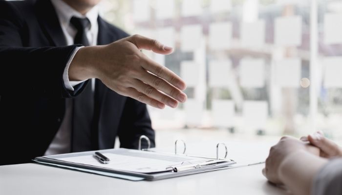 What Kind of Lawyer Should I Hire for Bankruptcy?
