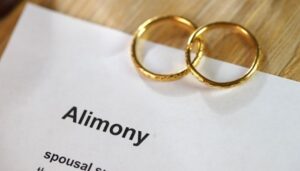 If a Wife Files for Divorce, Can She Receive Alimony?